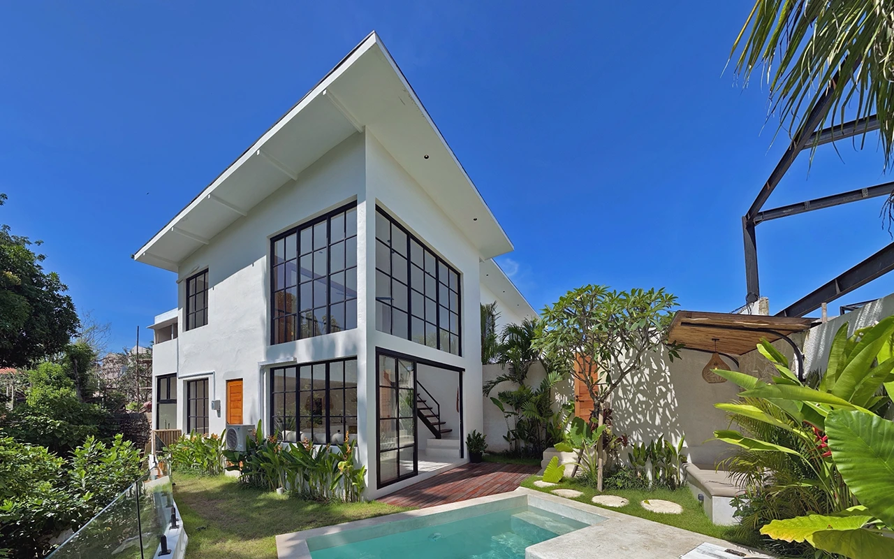 Modern 1-Bedroom Loft Villa in Balangan